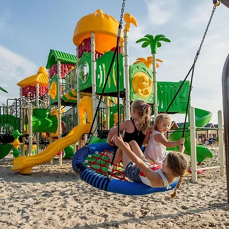 Ross-domki Vip House Casa de Férias Sarbinowo