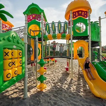 Ross-domki Vip House בית נופש