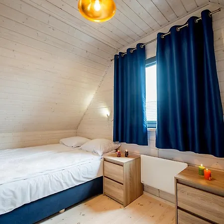 בית נופש Ross-domki Vip House