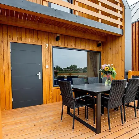 Casa de Férias Ross-domki Vip House Sarbinowo