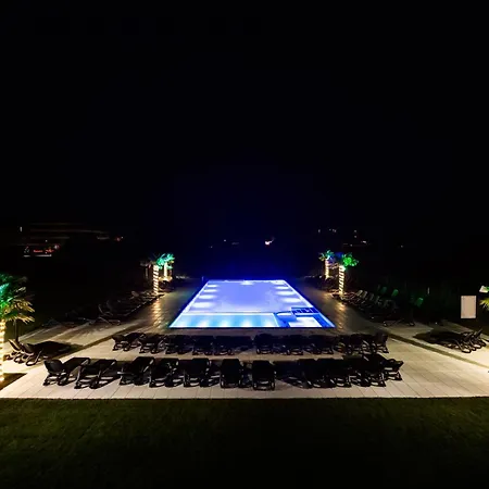 Ross-domki Vip House סרבינובו