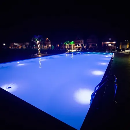 Ross-domki Vip House Casa de Férias *