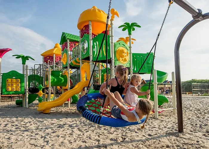 Ross-domki Vip House Holiday home Sarbinowo